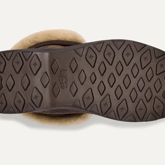 UGG Women's Adirondack Boot LLL Distressed Snow Boot - Picture 6 of 11